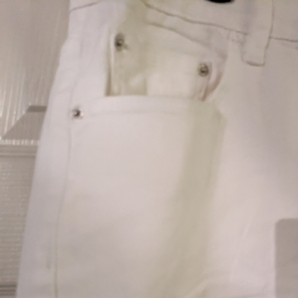 White Jeans - Picture 10 of 13
